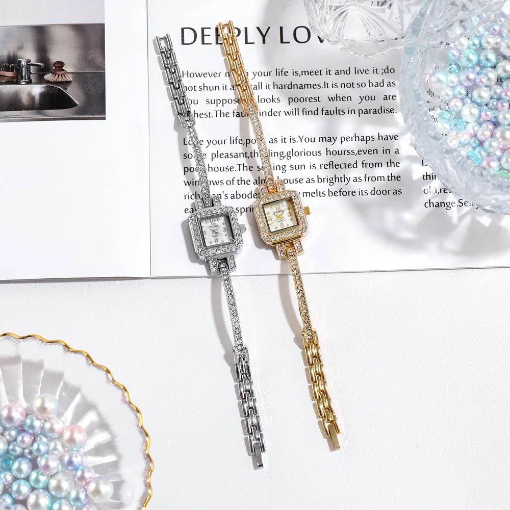 

The new square small dial alloy bracelet watch female fashion Korean version ins diamond ladies watch bracelet watch