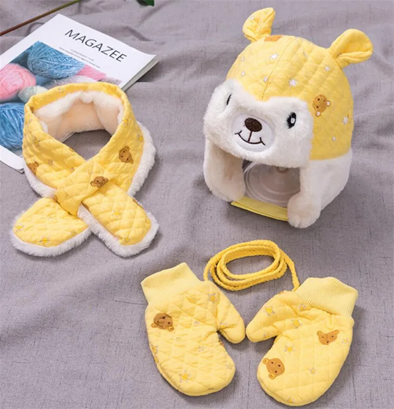 Детский зимний комплект из 3 предметов шапка и шарф перчатки детская теплая