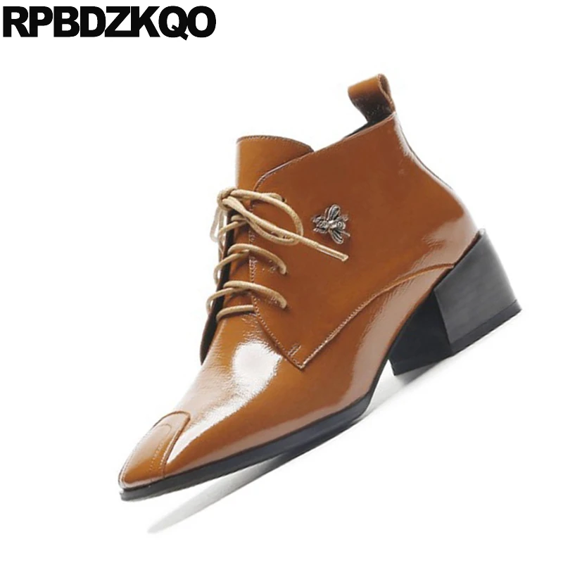 Ботинки на шнуровке с квадратным носком коричневые дизайнерские полусапожки