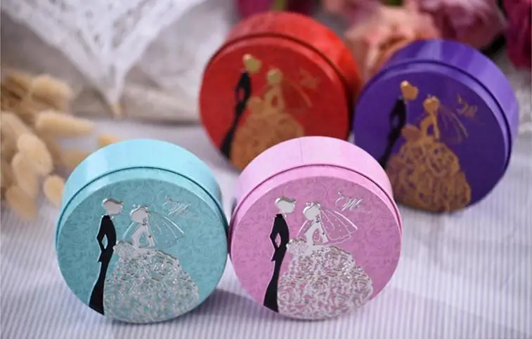 200PCS The new round tin candy box The bride and groom design on it wishes gifted scholar and beautiful woman SN2540