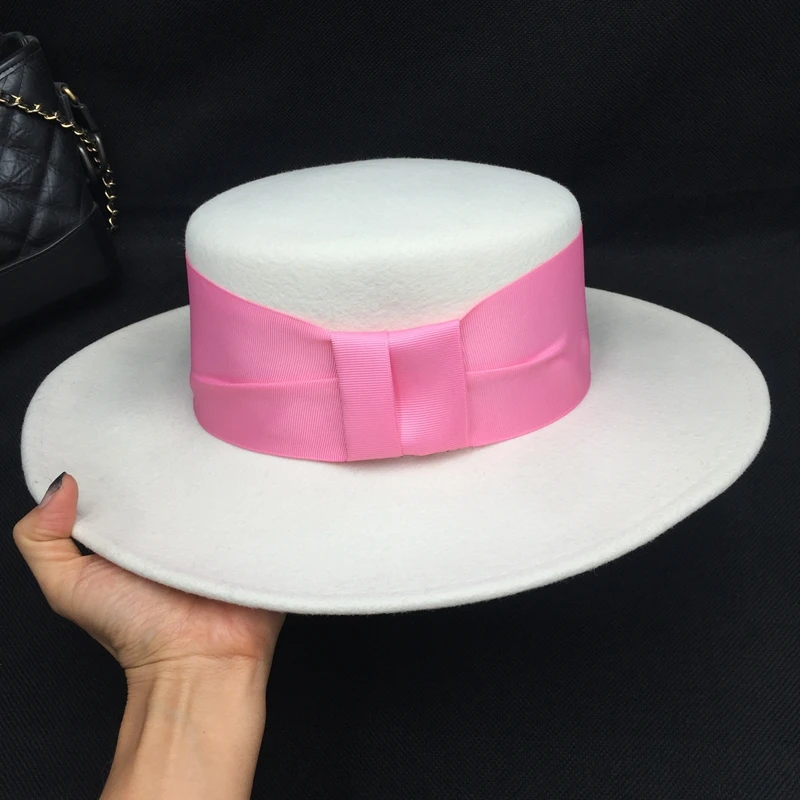 In the spring and autumn winter about new white wool hat English fashion elegant with pink brand