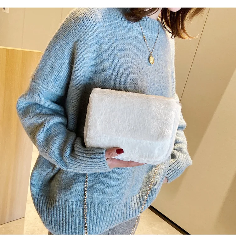 

Plush Soft Faux Fur Crossbody Bags for Women Winter Purses Female Phone Flap Bags Shoulder Messenger Bag Girls Ladies Handbags