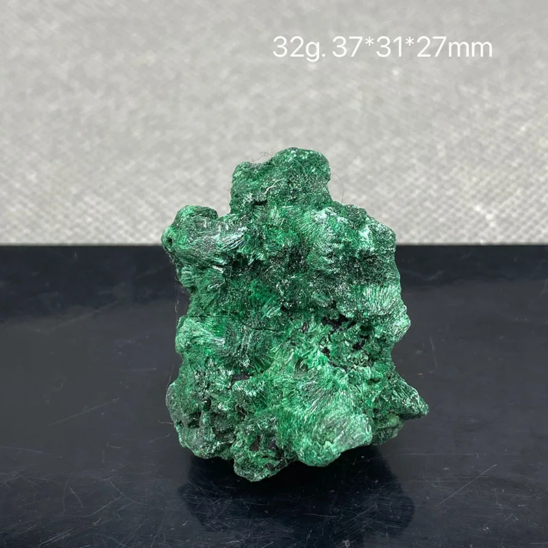 Натуральный Зеленый Малахит необработанный Камень Красивая спица с вельветовым