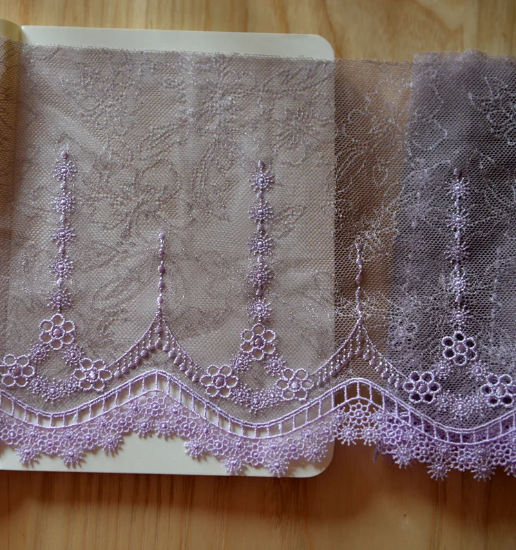 Кружевная ткань с цветочной вышивкой Ширина 17 см | Дом и сад