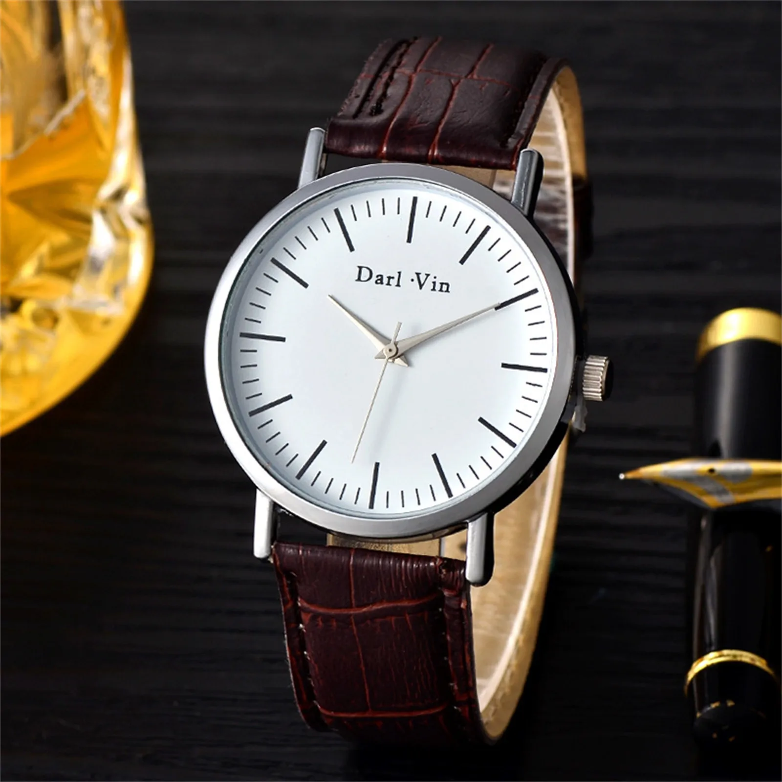 

Trend Creative Dial Roman Scale Belt Classic Calendar Strap Men's Watch Gift High-quality Watch Fast Delivery