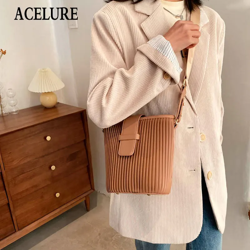 

ACELURE Fashion Folds Striped Female Hasp Casual Tote Handbags Shoulder Bags for Women Solid Color Soft PU Leather Bucket Bags