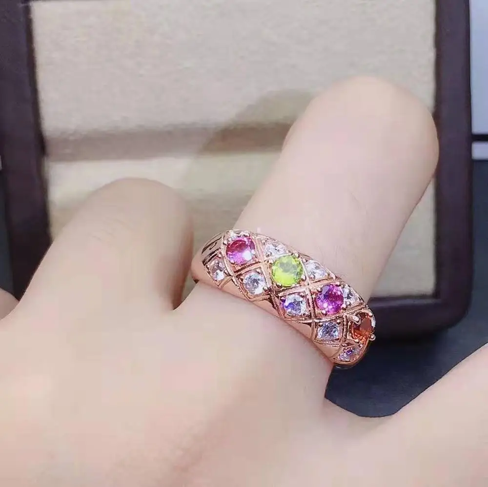 

Женское кольцо из серебра 925 пробы с натуральными кристаллами