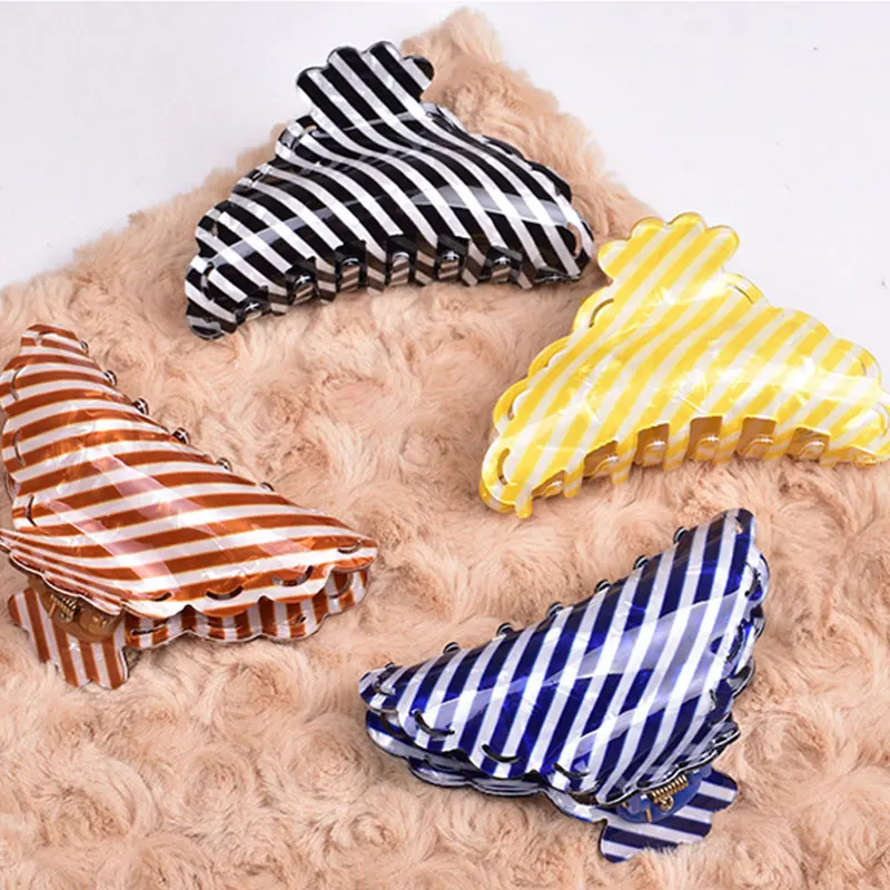 

Solid Striped Geometric Large Hair Claws Crab 9.4cm Acrylic Hairpins Women Hair Clips Barrettes Ladies Makeup Hair Accessories