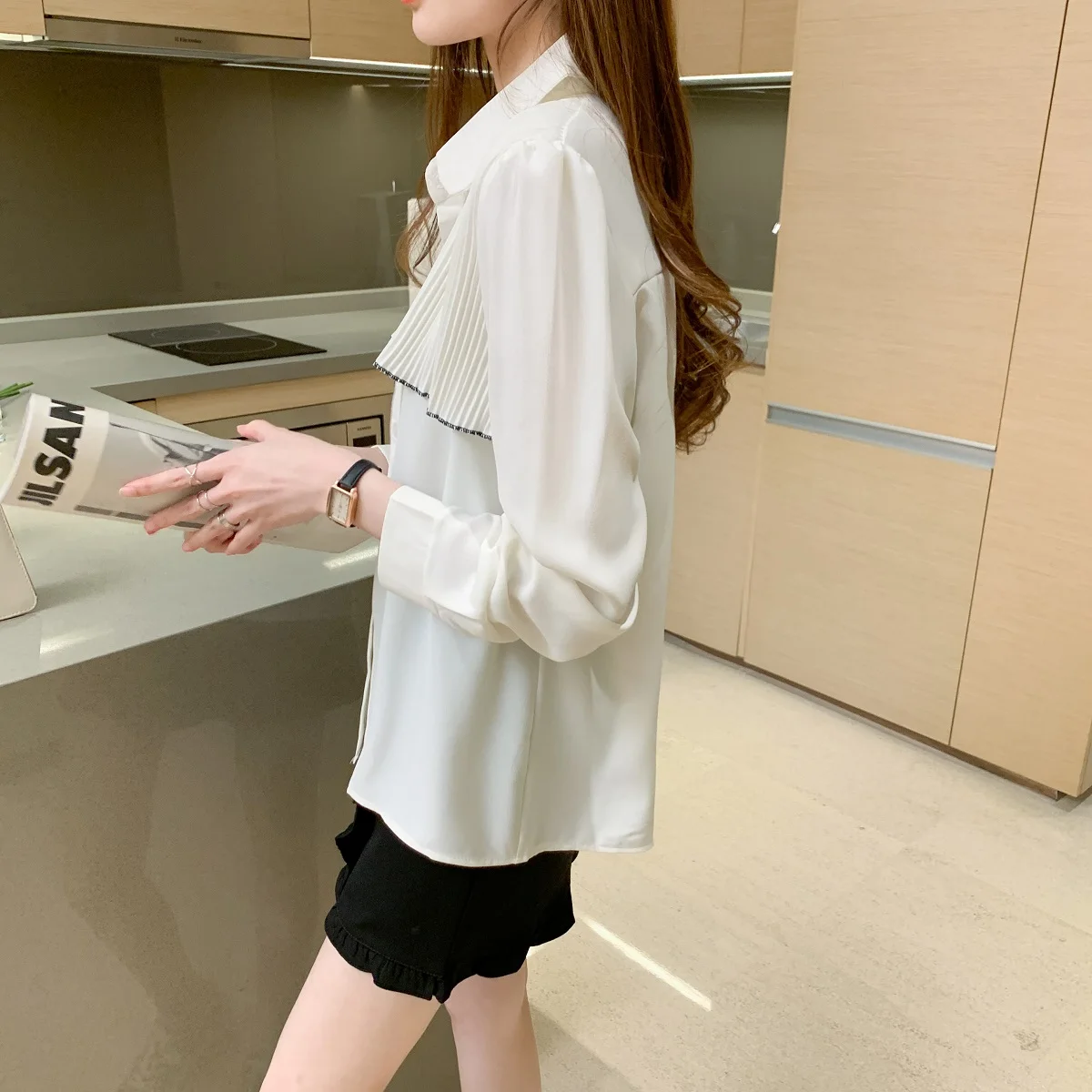 

Korean Fashion Clothing blusas mujer de moda 2021 Spring New Long-Sleeved shirt Women's Blouse Pleated Ruffle Women top 903A