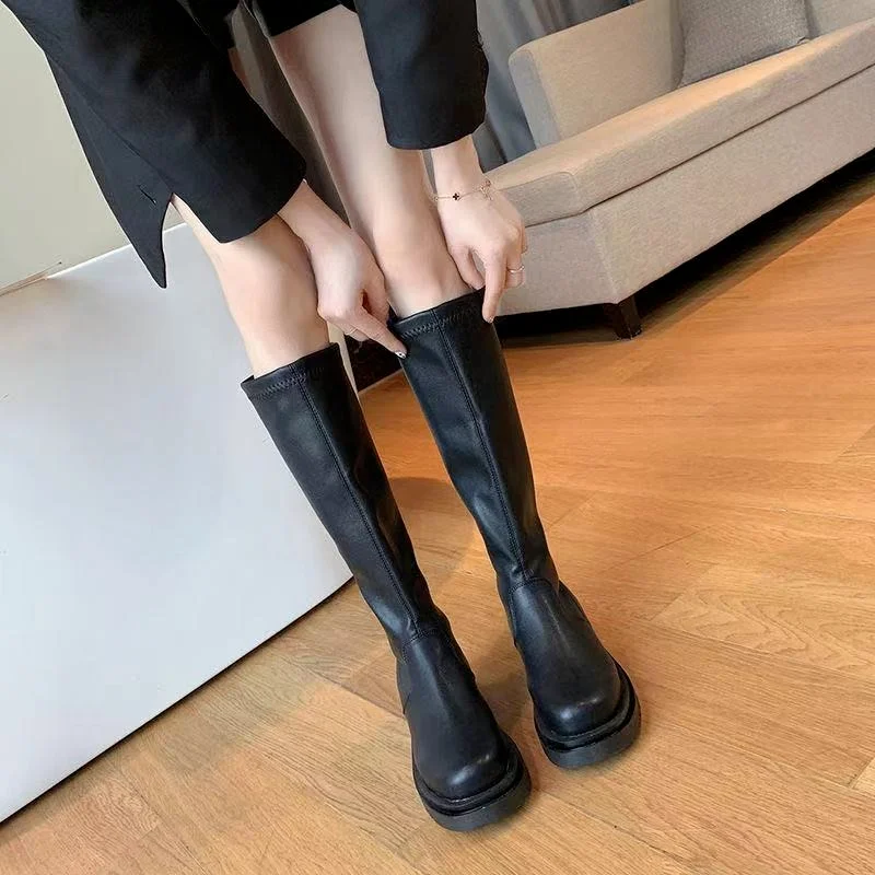 

Autumn Women's Mid-tube Boots Solid Color Round Toe Square Heel Boots Comfortable and Lightweight Outdoor Non-slip Casual Boots