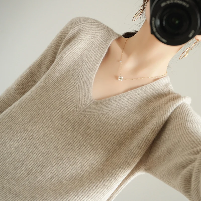 

High-End Autumn Winter 100% Cashmere Sweater V- Neck Women's Female Loose Large Size Knitted Girl Clothes Tops Standard Outwear
