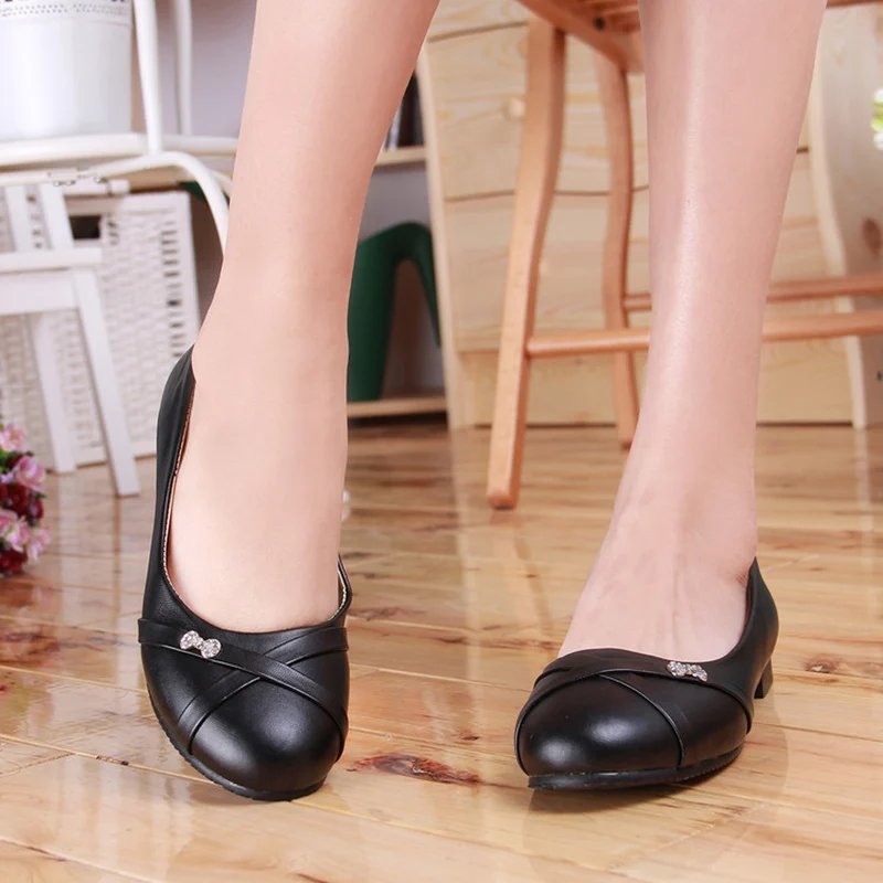 

Fashion Women's Flats Shoes Female Ballet Shoes Round Toe Solid Black White Casual Work Shoes Ladies Plus Size 44 Loafers