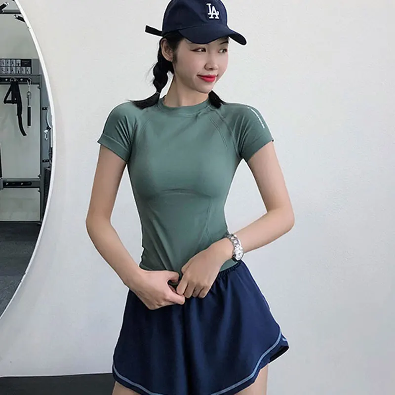 

Women Quick Dry Yoga Top,Professional Short Sleeve Female Exercises Gym Running T-Shirts Fitness Sport Top T Shirts
