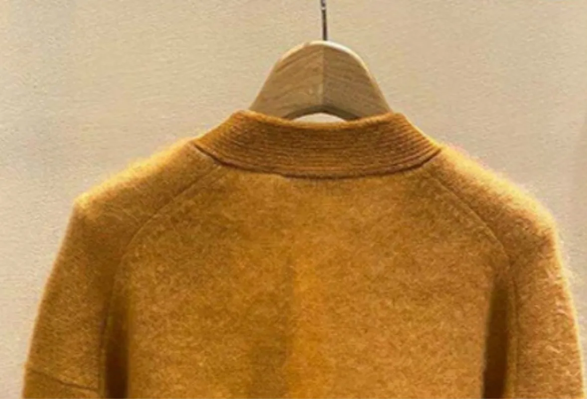 

2020 Autumn Winter New Pattern Fashion Versatile Wool Mohair V-neck Button Cardigan Men's and Women's Sweaters A3