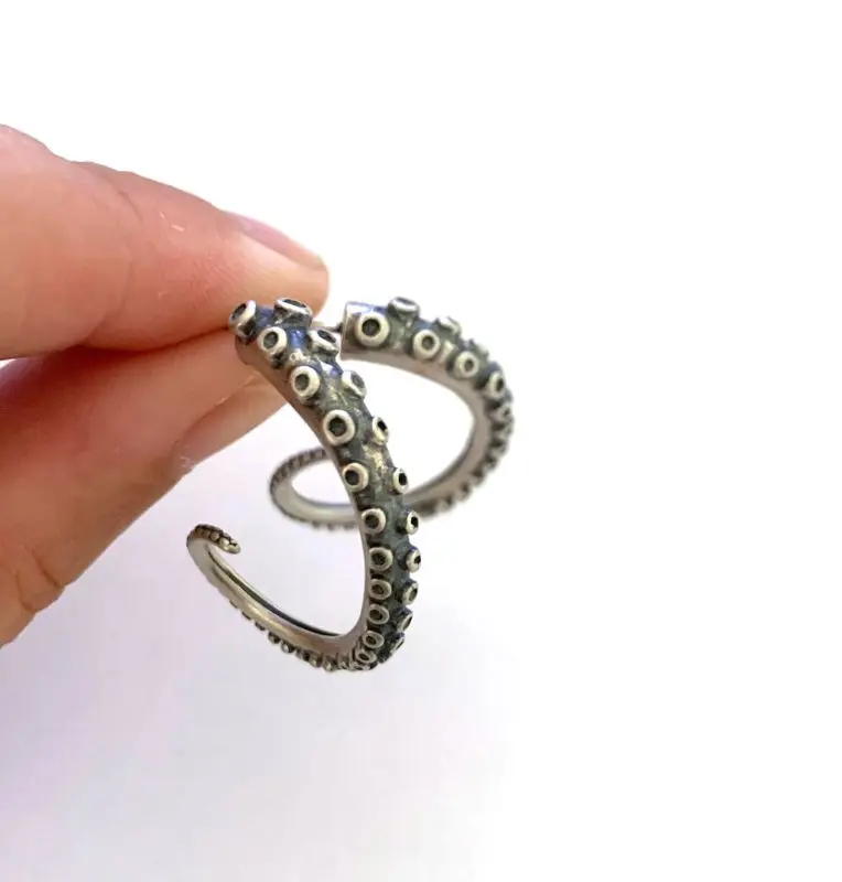

Vintage Silver Gothic Squid Tail Octopus Tentacles Stud Earrings Fashion Jewerly