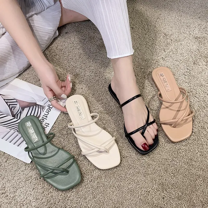 

Shoes Ladies' Slippers Rubber Flip Flops Low Square Toe Slipers Women Luxury Slides Hawaiian Summer Flat 2021 Soft Designer Rome