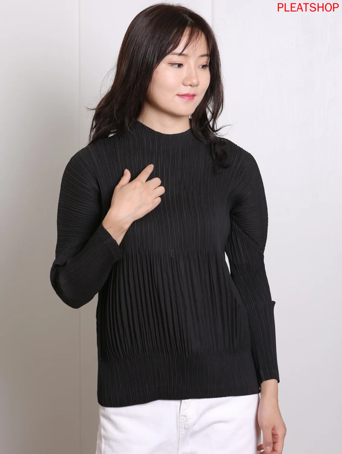 MIYAKE Pleated Plain Fluffy Sleeves Slim-Fit Average Size Pleated Creased Women's Long-Sleeve Shirt  T Shirt One Piece