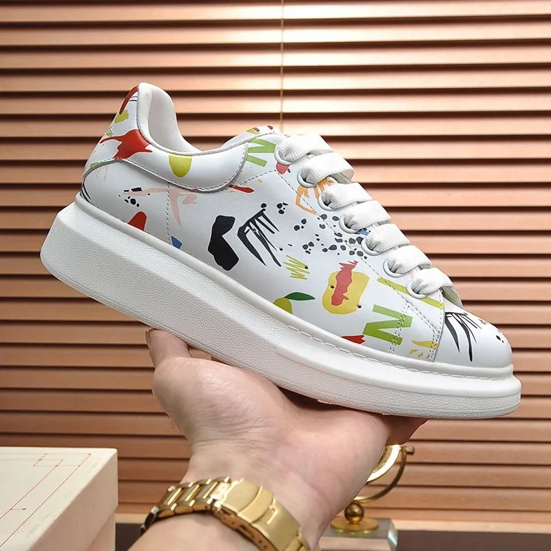 

New 2021 Men's and women's sports running shoes Man Brand Couples Casual fashion Comfortable long run Anti-slip and wear-resist