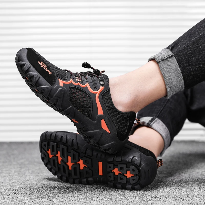 

Men Sports Shoes 2019 Breathable Mesh Outdoor Footwear Men's Sneakers Men Aqua Walking Sports Ramblers Excursion Shoes