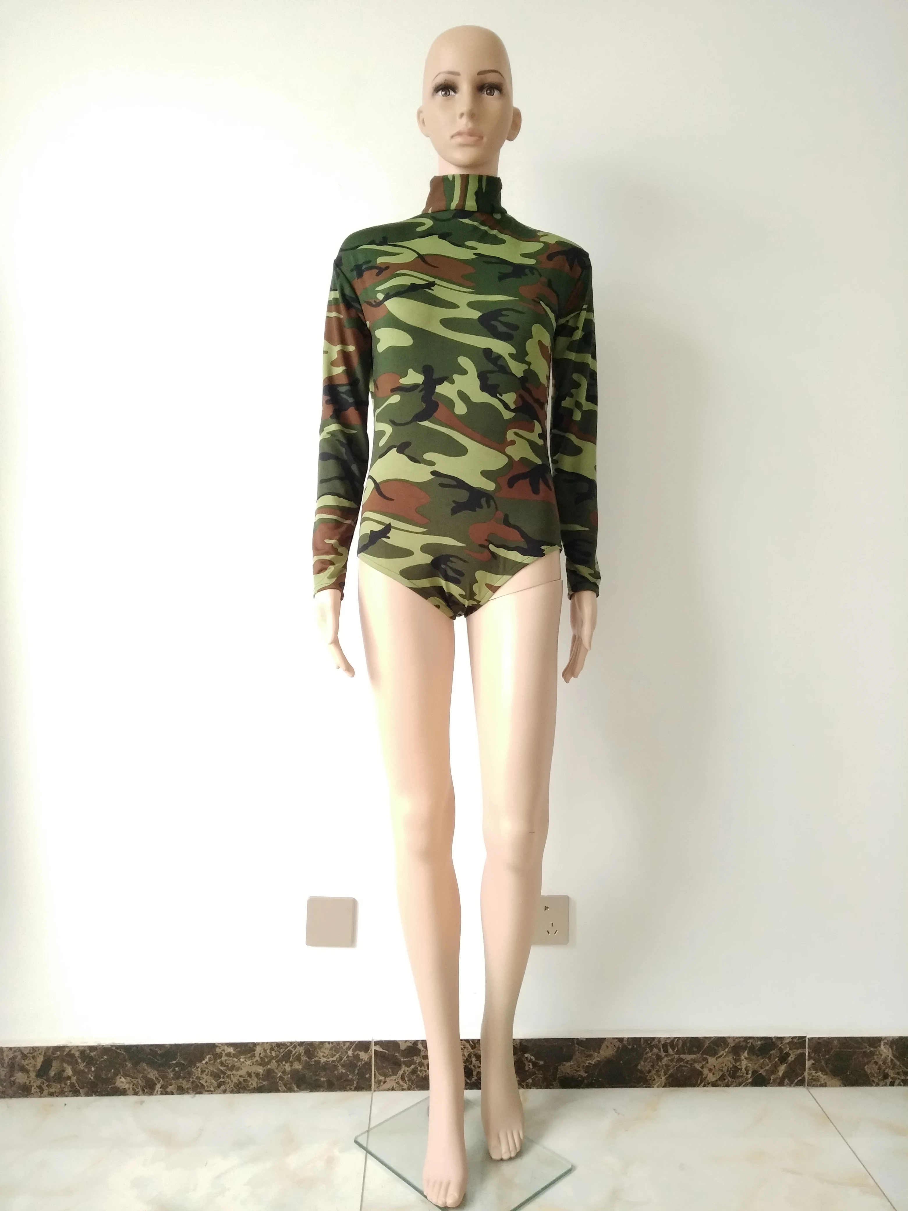 Специальная цена! Камуфляжное боди в стиле унисекс зеленое из спандекса - купить