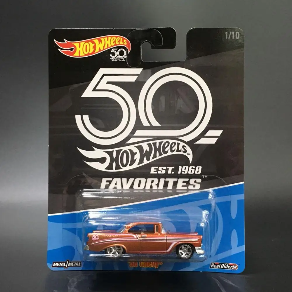 Спортивный автомобиль Hot Wheels 1:64 DATSUN 50 я Юбилейная Коллекционная серия