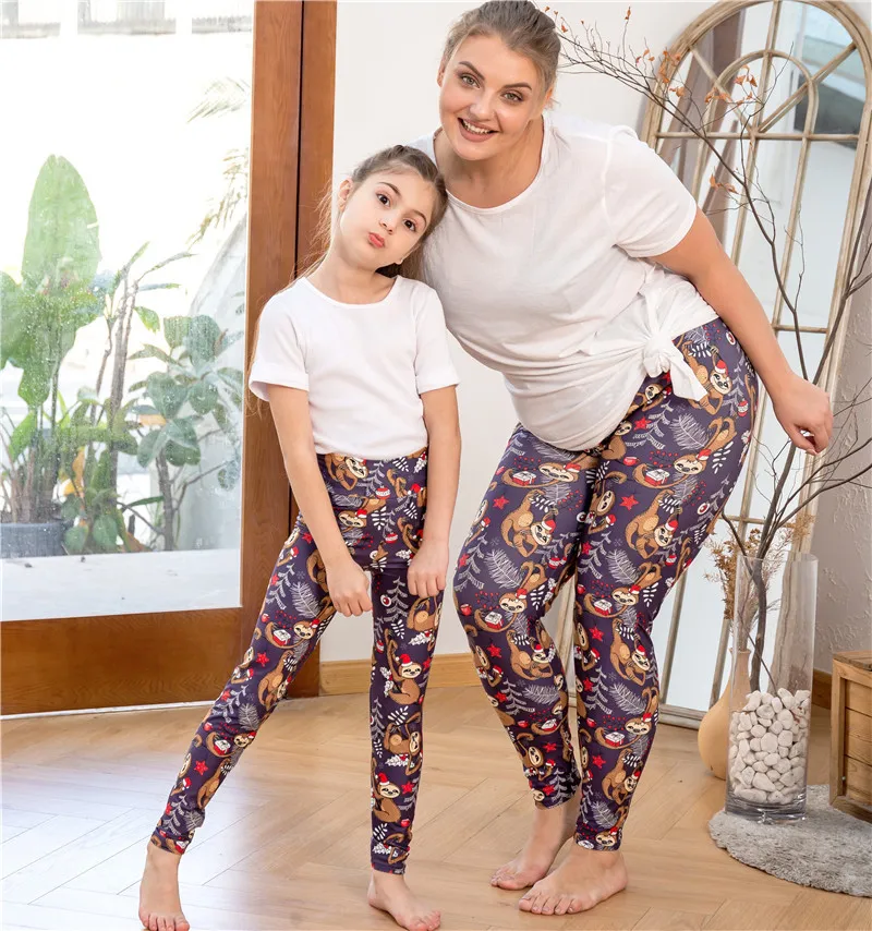 

High Quality Mommy Daughter Christmas Sloth Animal Leggings