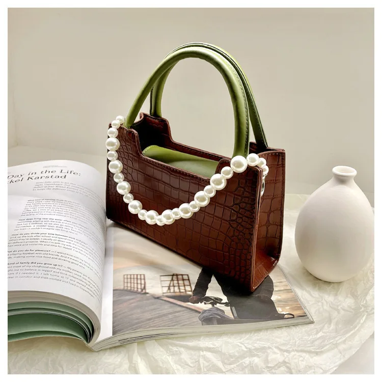

Brand Designer Crocodile Pattern Women's Handbag Fashion Pearl Crossbody Bag Small Flap Tote Handbag