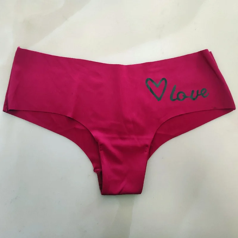 

New spring and summer ladies' comfortable briefs, three-piece briefs with letter patterns, soft and breathable ladies' bottoms,