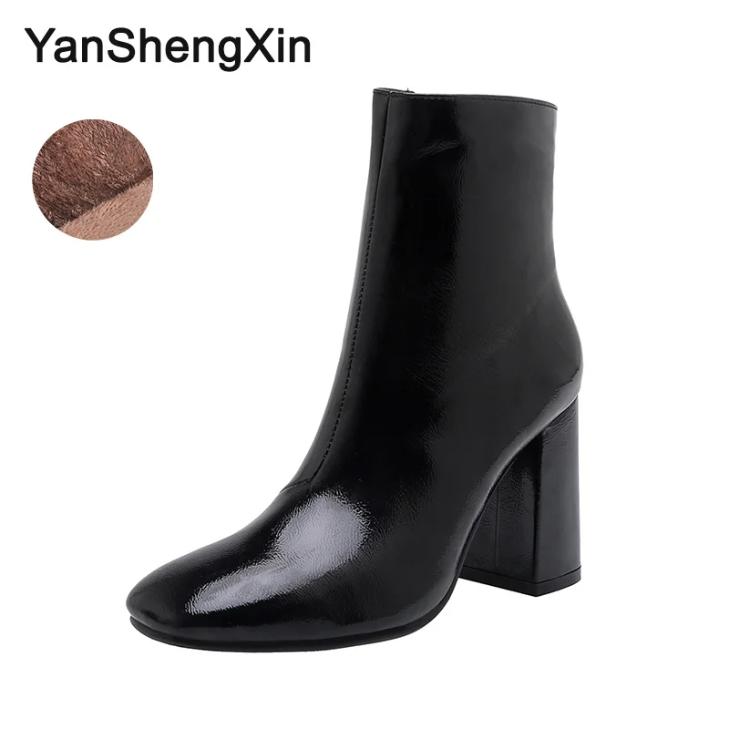 Black Fur YANSHENGXIN/Женская обувь; женские ботинки; ботильоны из кожзаменителя на не сужающемся книзу массивном каблуке; женская обувь; осенне-зимние ботинки; 2 цвета; женские ботинки - Цвет: Black Fur