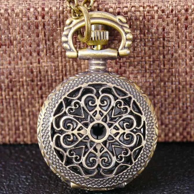 Fashion Brand Luxury Carved Hollow Bronze Vintage with Necklace Trumpet Quartz Pocket Watch Personality Gift for Men Women HB019 | Наручные