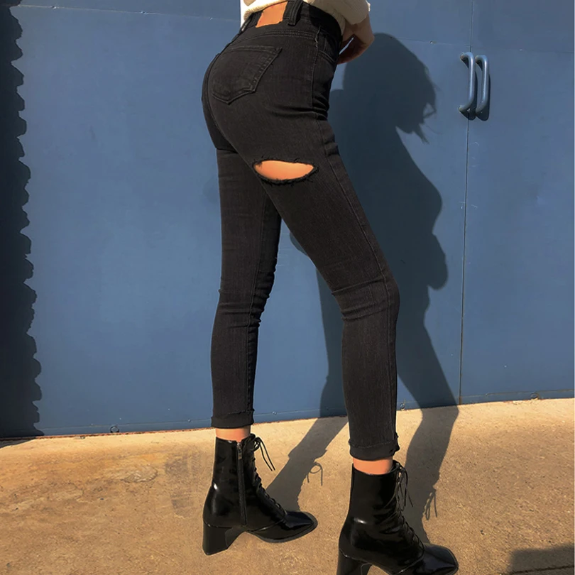 Женские джинсы с дырками сзади черные корейские модные дизайнерские супер