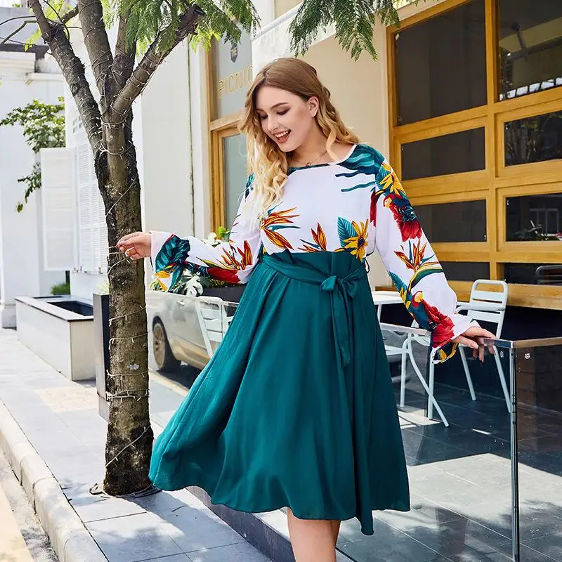 Женское платье с принтом повседневное зеленое длинными рукавами и клена