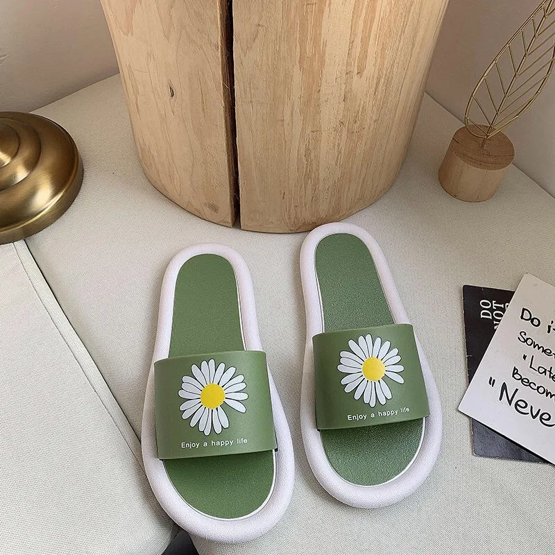 

Summer slippers cartoon shower slippers female chrysanthemum slippers indoor slippers shoes home bathroom non-slip slippers beac