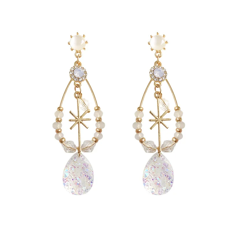 

European and American fashion crystal geometric earrings female French court style retro design style earrings drop temperament