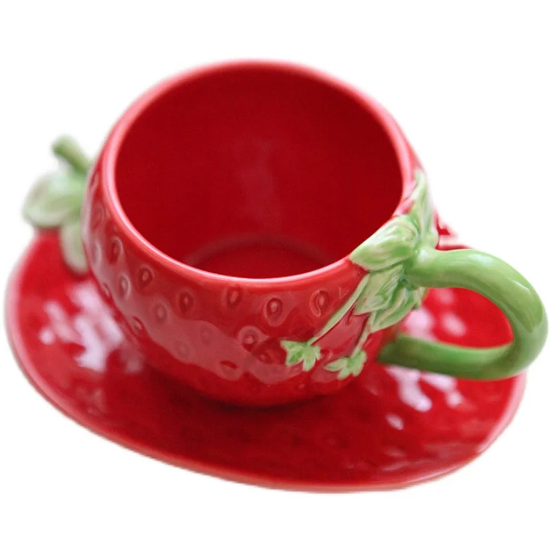 

Набор кофейных чашек ручной росписи, керамическая Клубничная чайная чашка и блюдца, фарфоровая Милая чашка для кафе и блюдца EF50