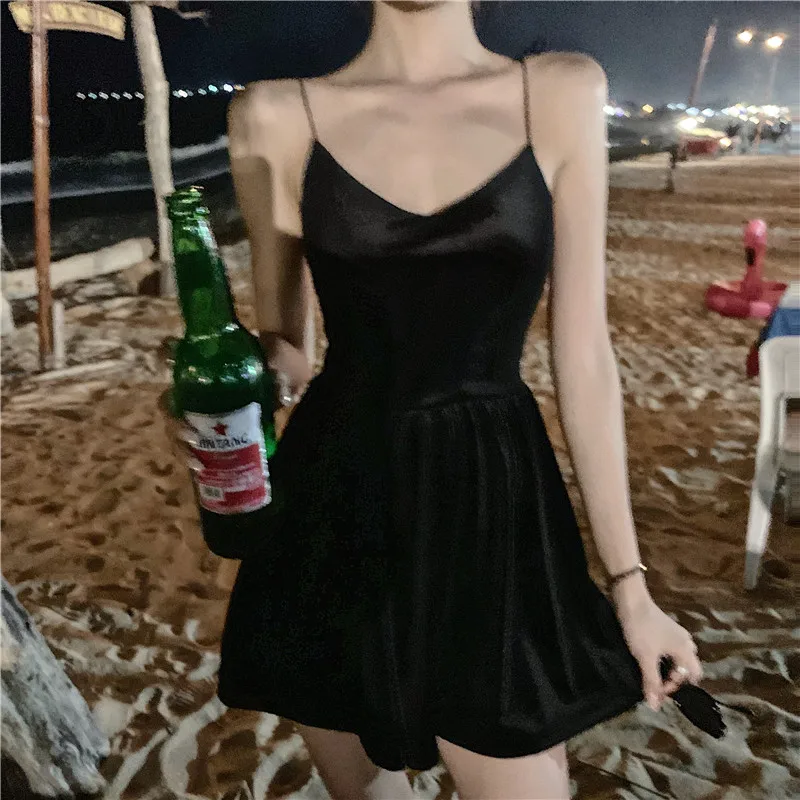 

beach style black a-line new summer v-neck Backless off shoulder spaghetti strap Women's Clothing Trend fashion brand Culottes