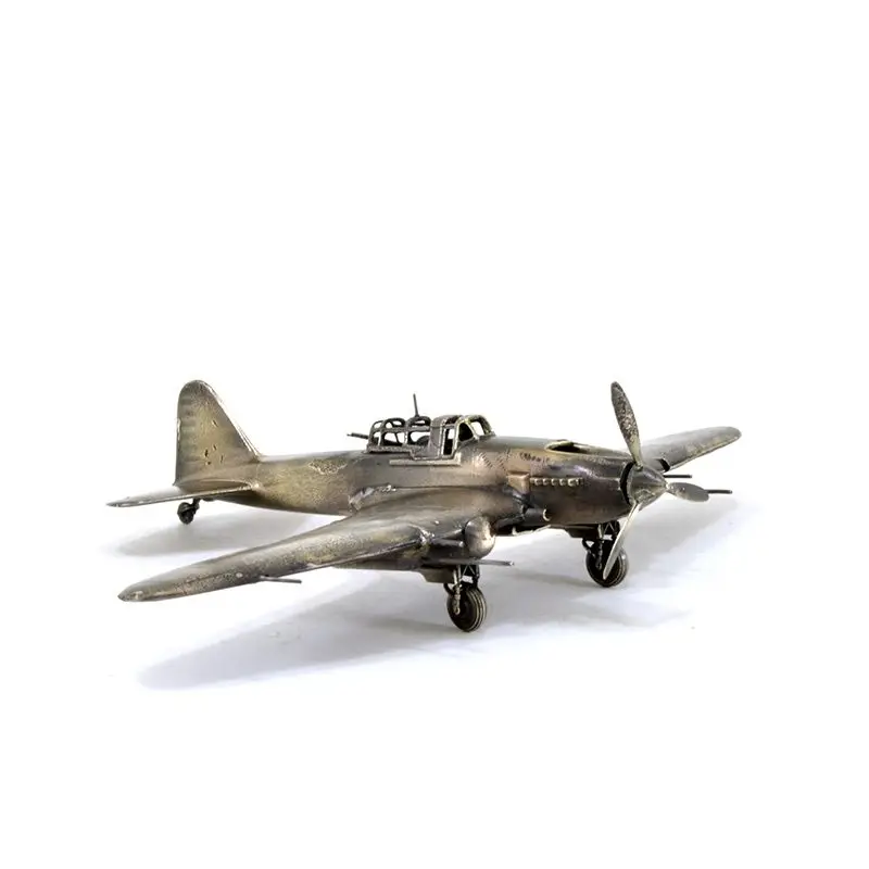 Модель советского штурмовика Ил-2 (1:72) | Дом и сад