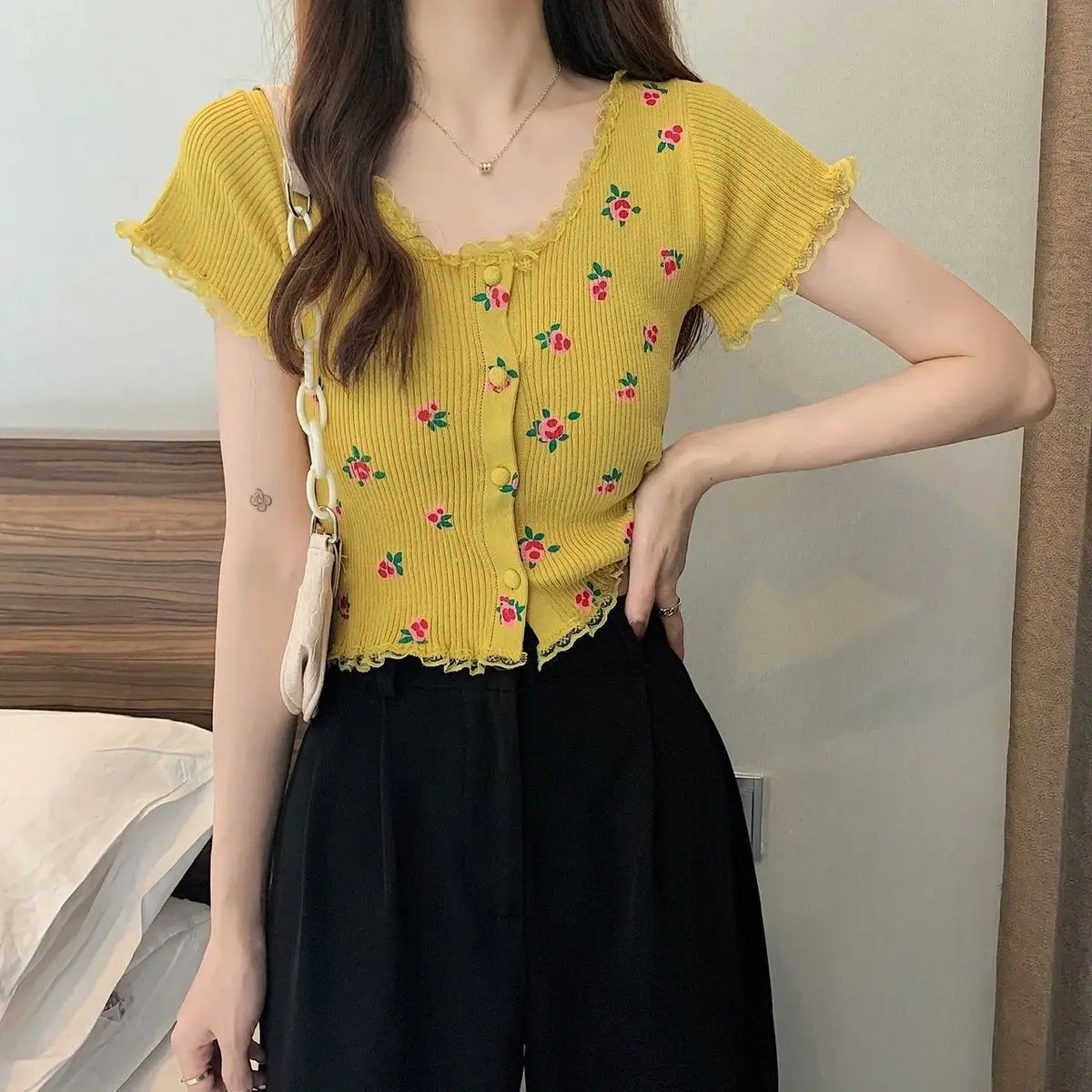 

Y2K vintage lace trim floral knitted top Summer new sweet girl age reduction short-sleeved T-shirt Short slim slimming women's