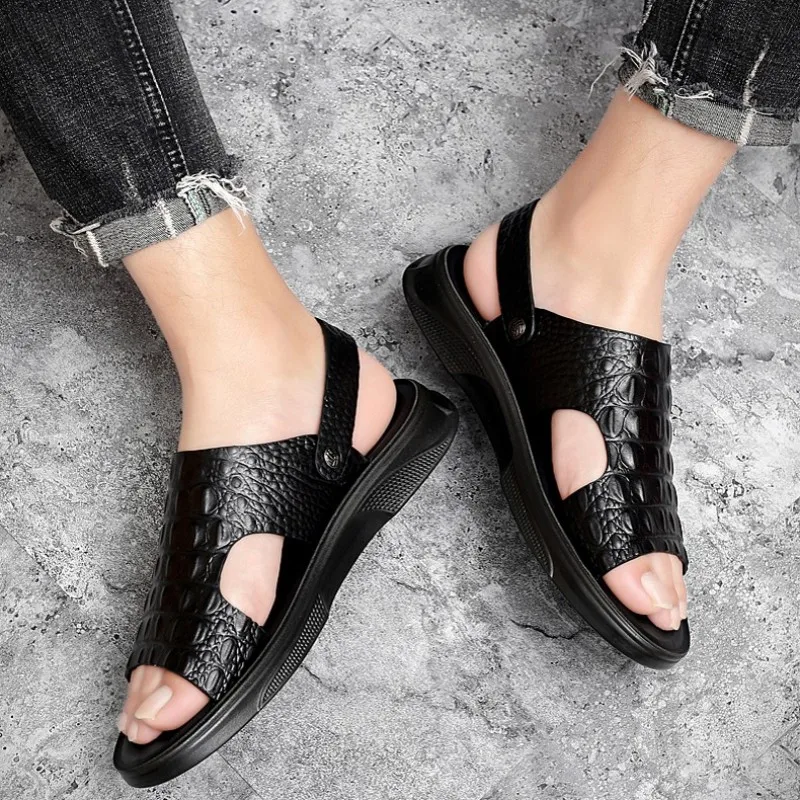 

Leisure Driving Sandals Men Summer Black Outdoor Slippers Two Wear Breathable Soft Sole Beach Shoes Slip-On Platform Sandals