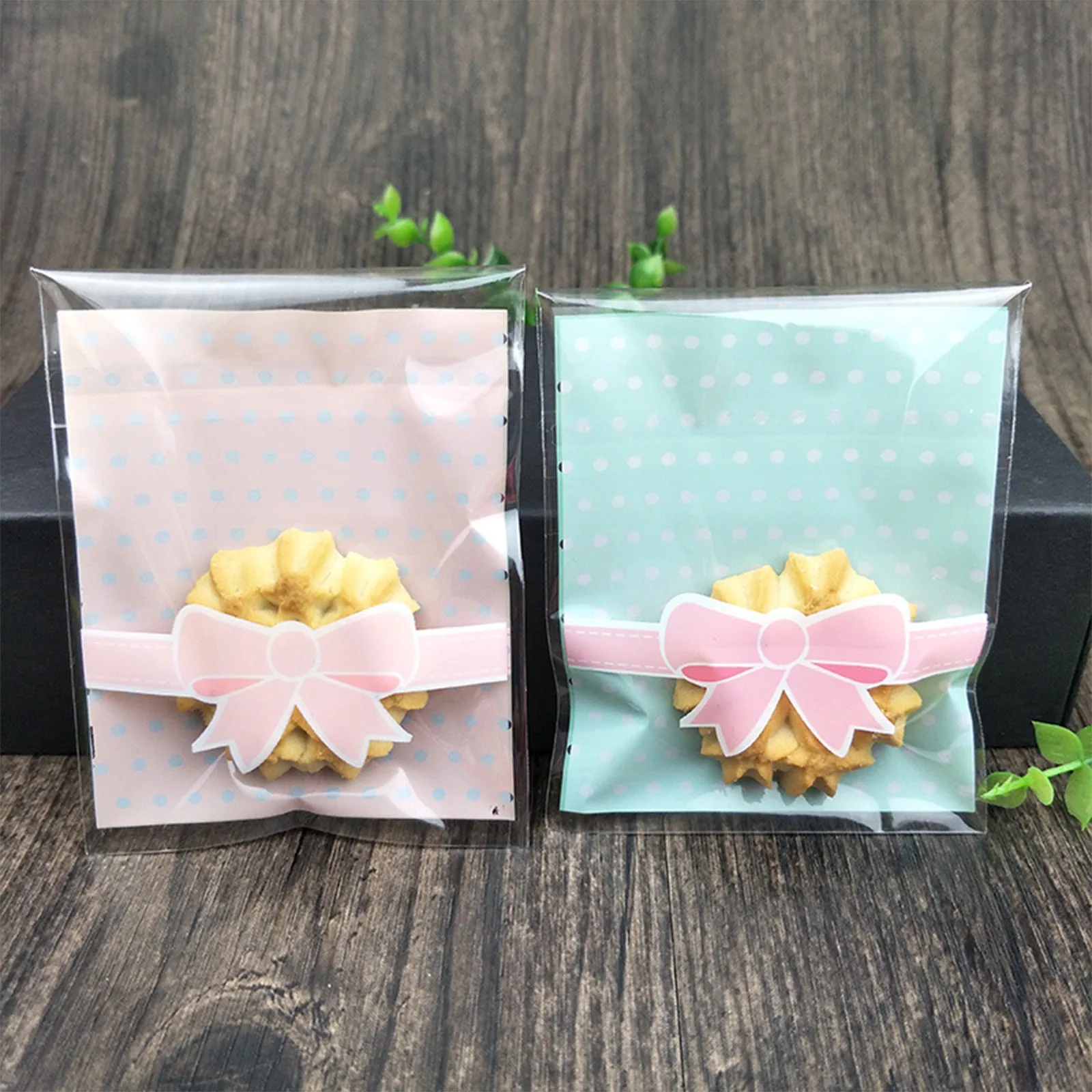 100 шт. милый Рождественский мешок для конфет с мультяшным изображением