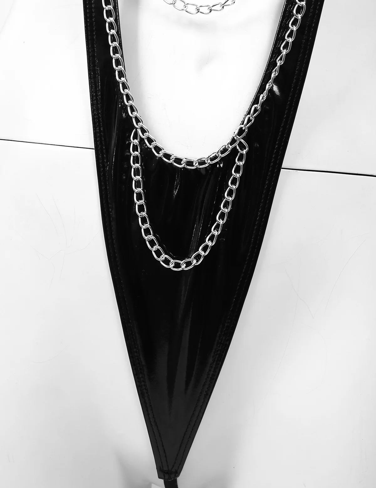 Женское цельнокроеное трико с V-образным вырезом спереди и драпировкой на