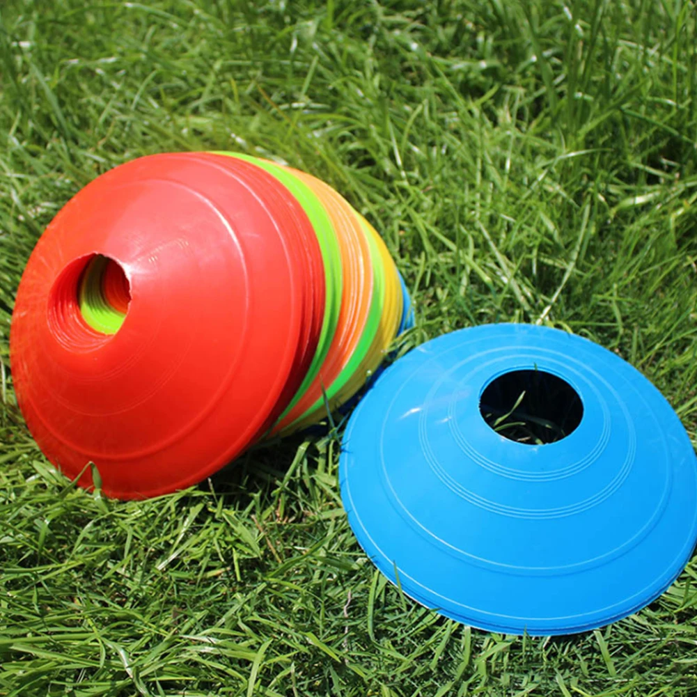 

10pcs Soccer Football Training Sign Flat Pressure Resistant Disc Cones Marker Discs Bucket PE Training Accessories With Whistle