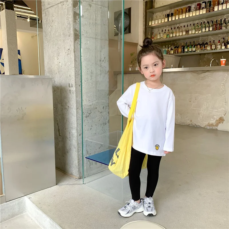 Camisetas de estilo largo con bordado de sonrisa para ni&ntilde;as, camisas de manga larga para ni&ntilde;os, Tops b&aacute;sicos de algod&oacute;n holgados para oto&ntilde;o, 2021-2