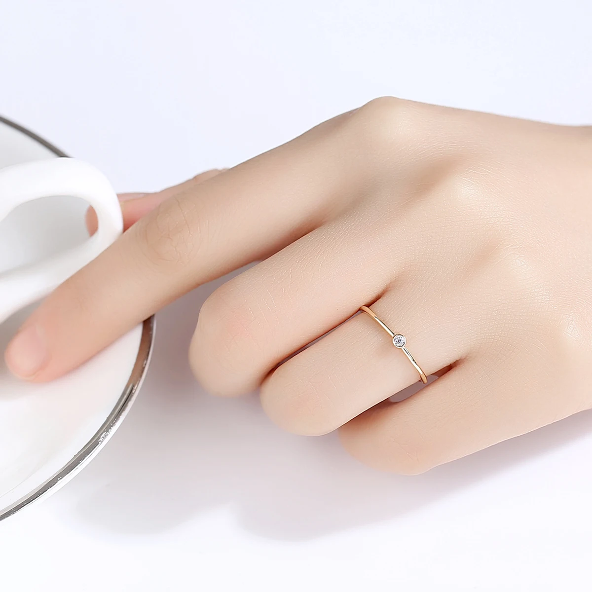 

PAG&MAG New 14K Gold Shiny Gem Topaz Finger Ring for Women Fine Jewelry Thin Gemstone Wedding Band Yellow Gold Au585 R14138