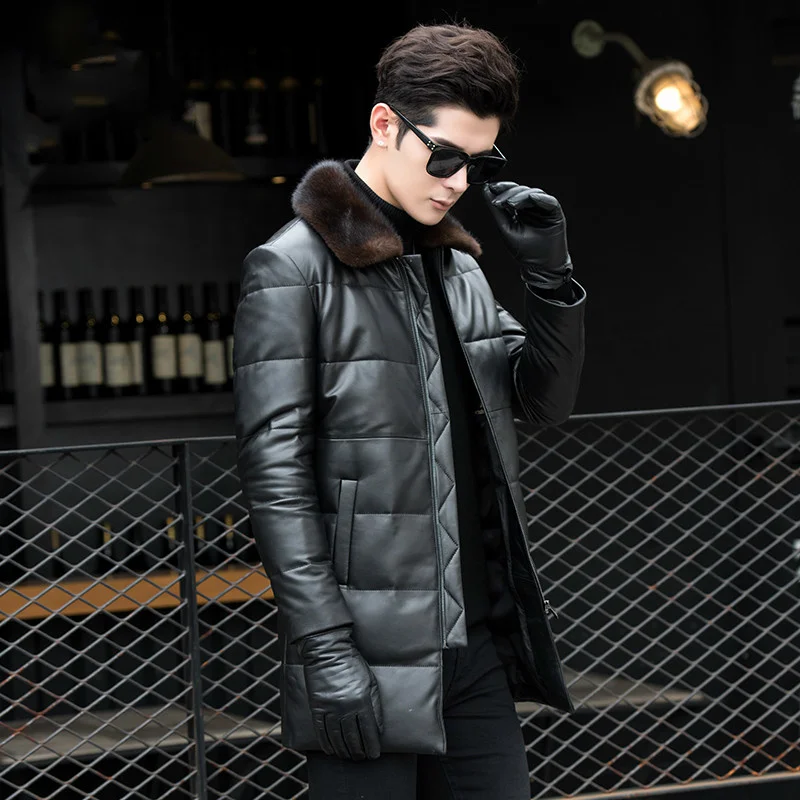 Мужская зимняя куртка из натуральной кожи на утином пуху с меховым воротником