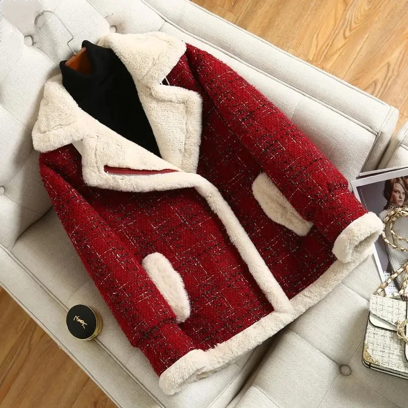 

2021New Korean Loose Plus Velvet Thick Plaid Woolen Coat Winter Lambwool Jacket Women's Loose Warm Plush Outerwear Female Parkas