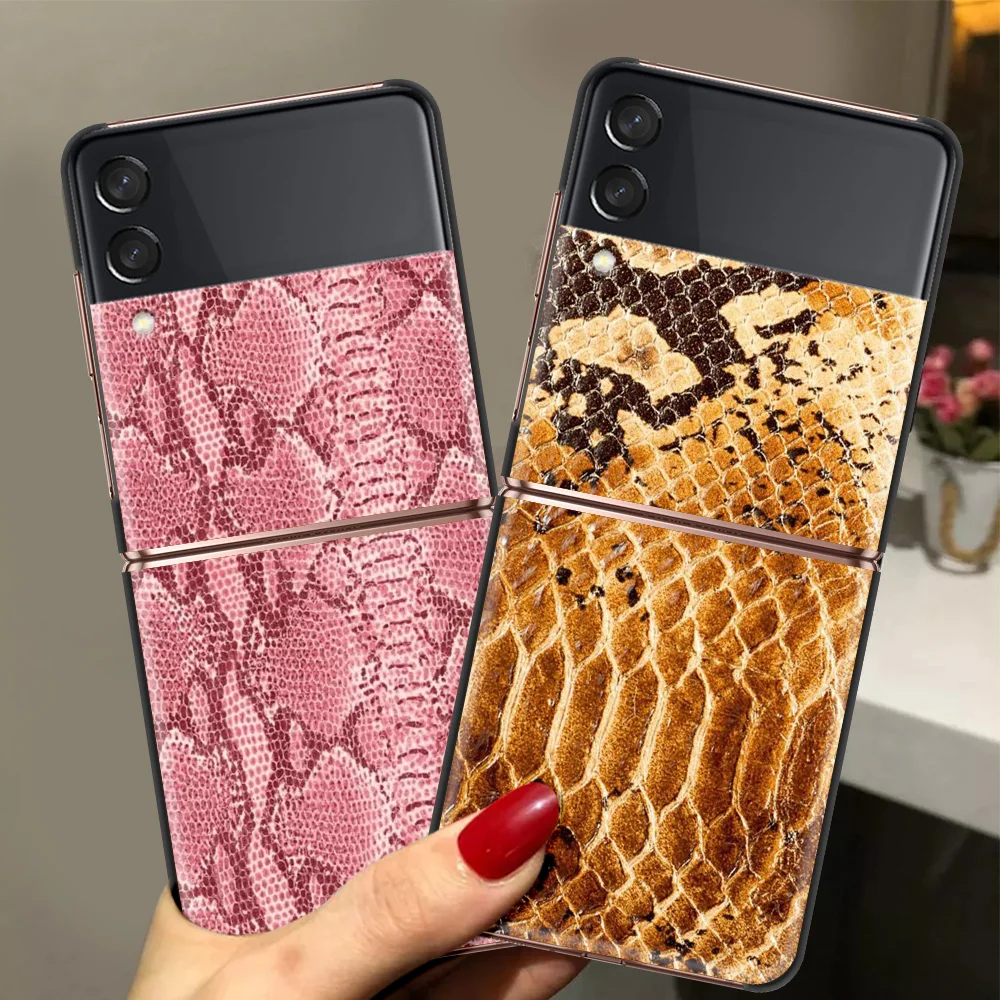 

Pink Leather Snake Hard PC Phone Case For Samsung Galaxy Z Flip 6.7 Inch Black ShockProof Cover for Samsung Z Flip 3 5G Shell