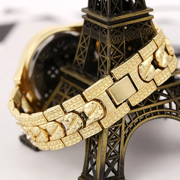 Часы наручные женские кварцевые модные трендовые золотистые водонепроницаемые