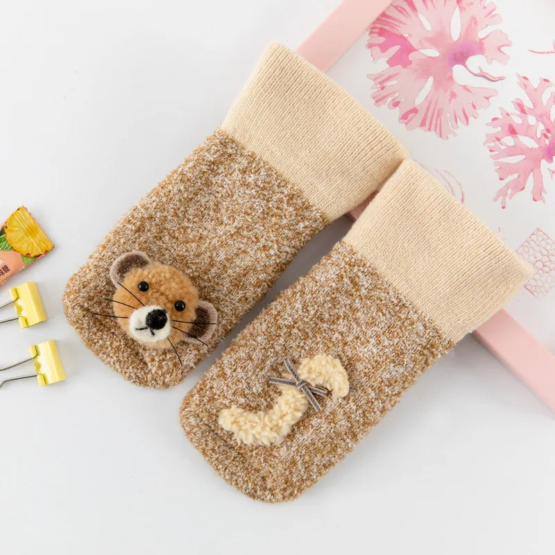 Женские нескользящие Бархатные Носки с рисунком |