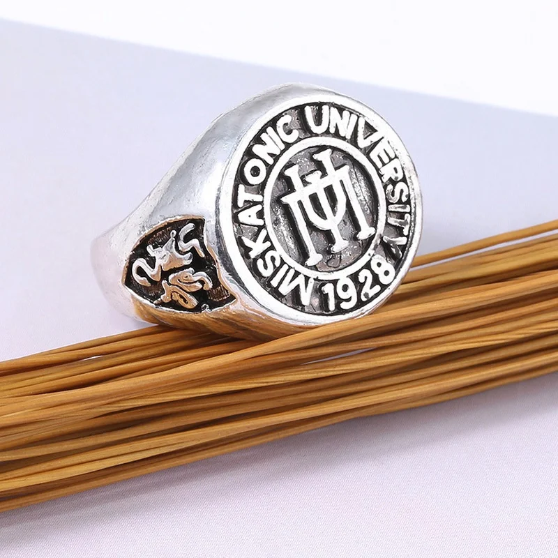 

Cthulhu Mythology Miscatanic University Ring for Men Retro Style School Badge Ring Board Game Magic Ring Jewelry